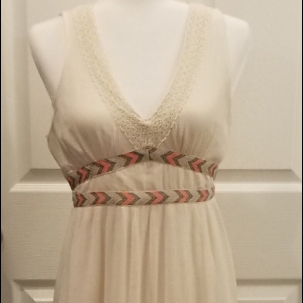Gorgeous sleeveless Maxi Dress Size Medium